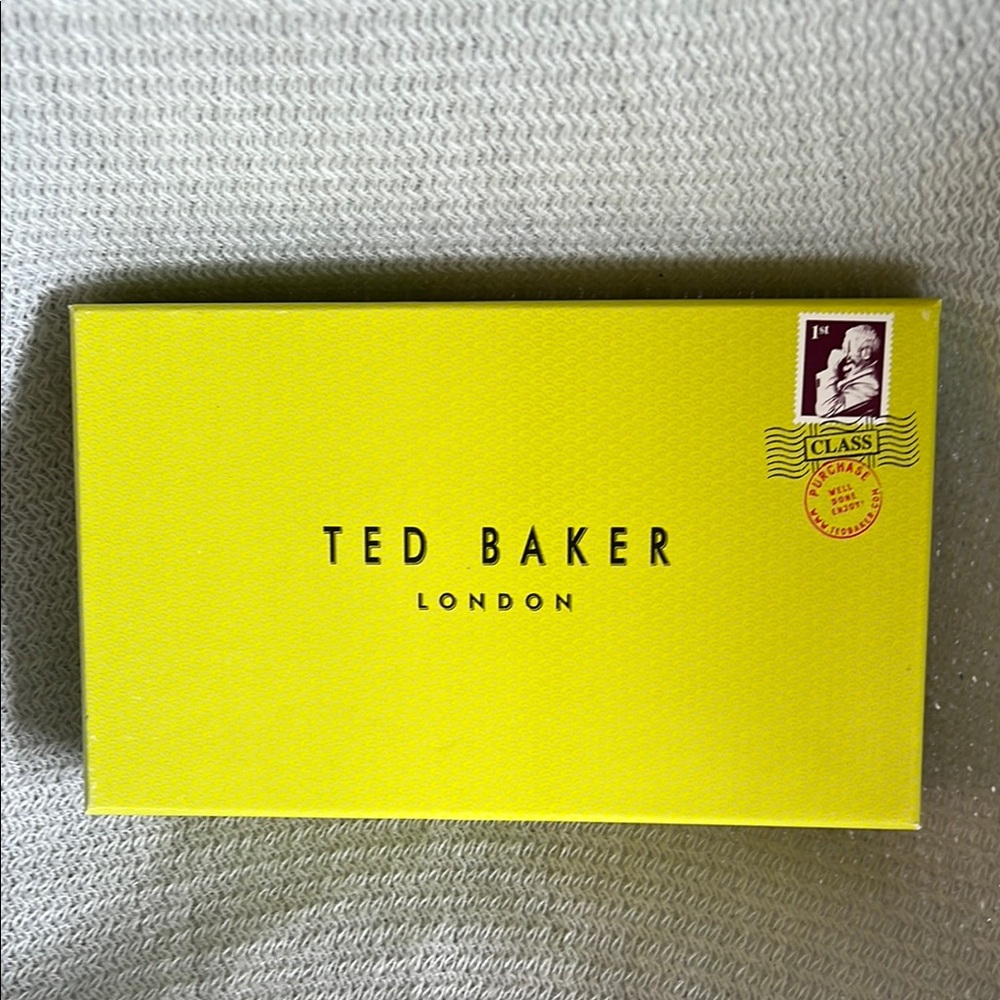 Ted Baker Pink Wallet with Gold Accents - Picture 4 of 4